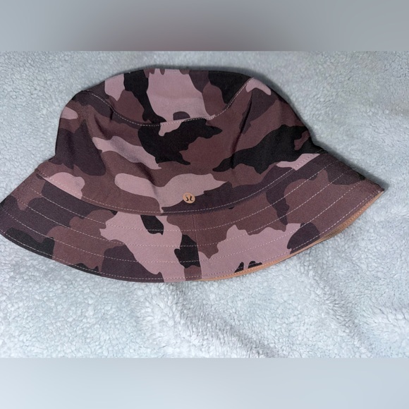 lululemon athletica Accessories - Lululemon Reversible Bucket Hat
